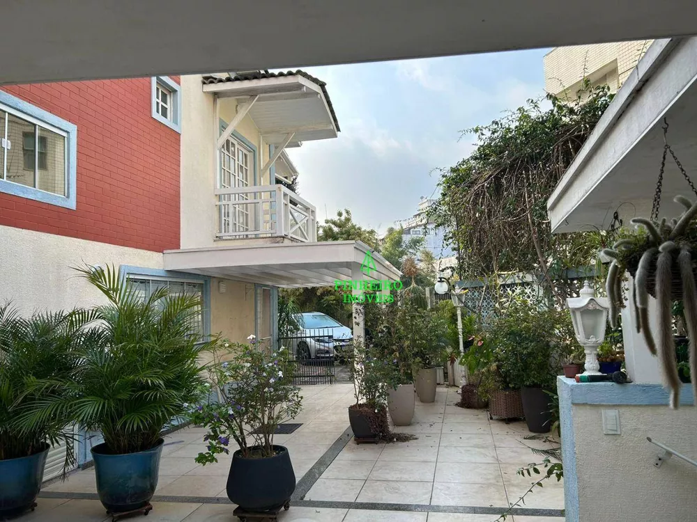 Casa, 4 quartos, 250 m² - Foto 13
