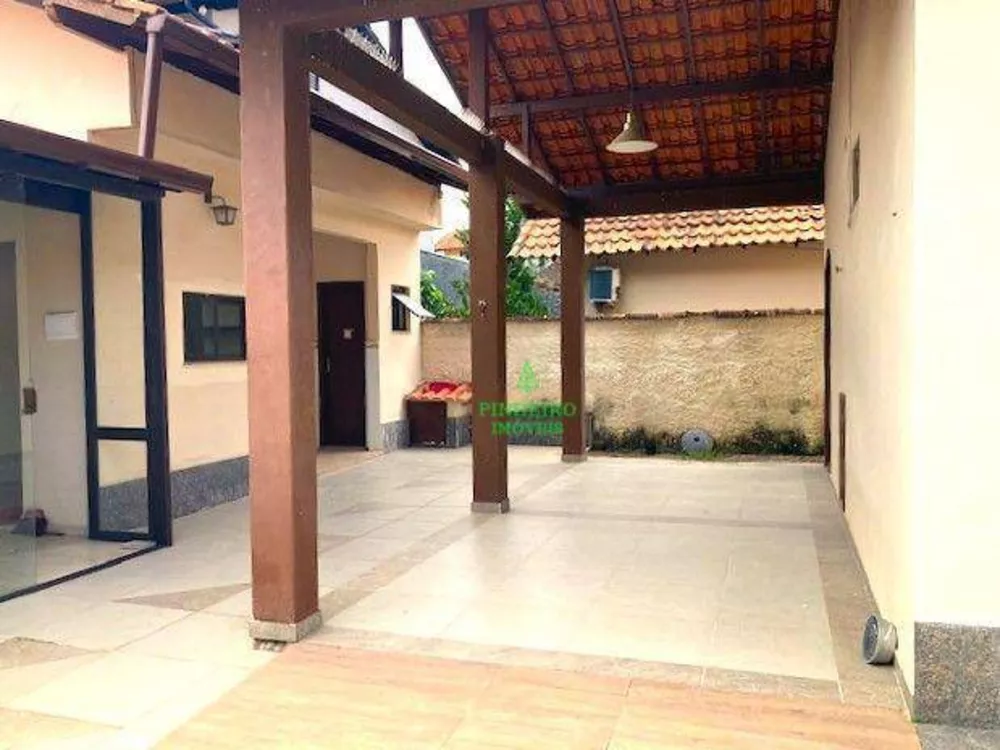 Casa, 4 quartos, 260 m² - Foto 1
