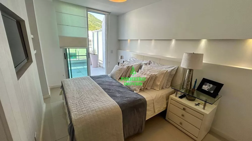 Cobertura, 3 quartos, 196 m² - Foto 12
