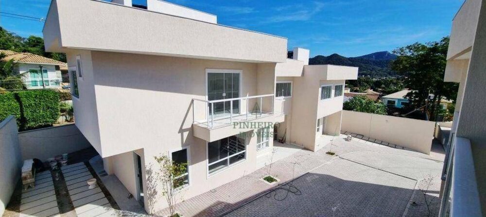 Casa à venda com 3 quartos, 111m² - Foto 5