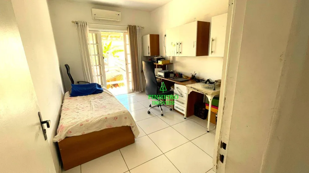 Casa, 3 quartos, 240 m² - Foto 14