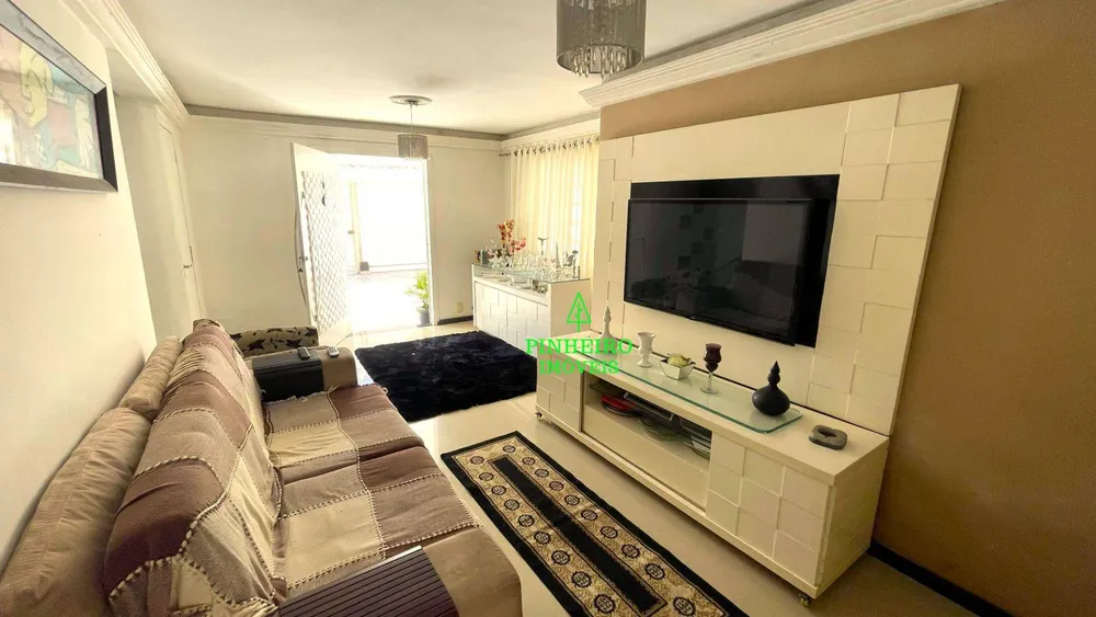 Casa, 3 quartos, 240 m² - Foto 9