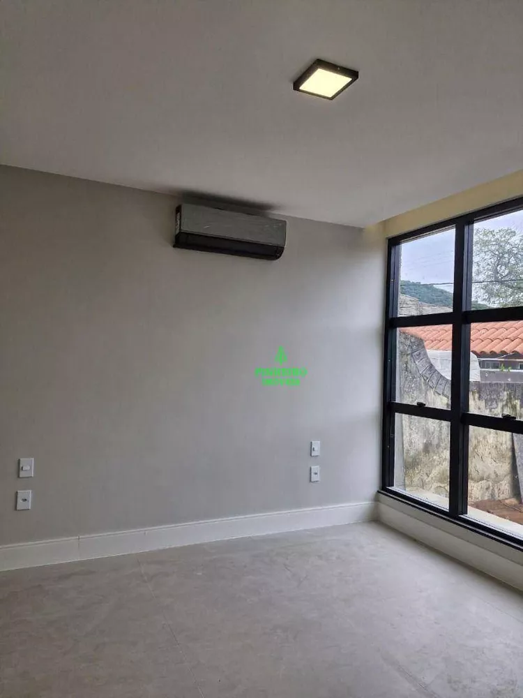 Casa, 4 quartos, 263 m² - Foto 22