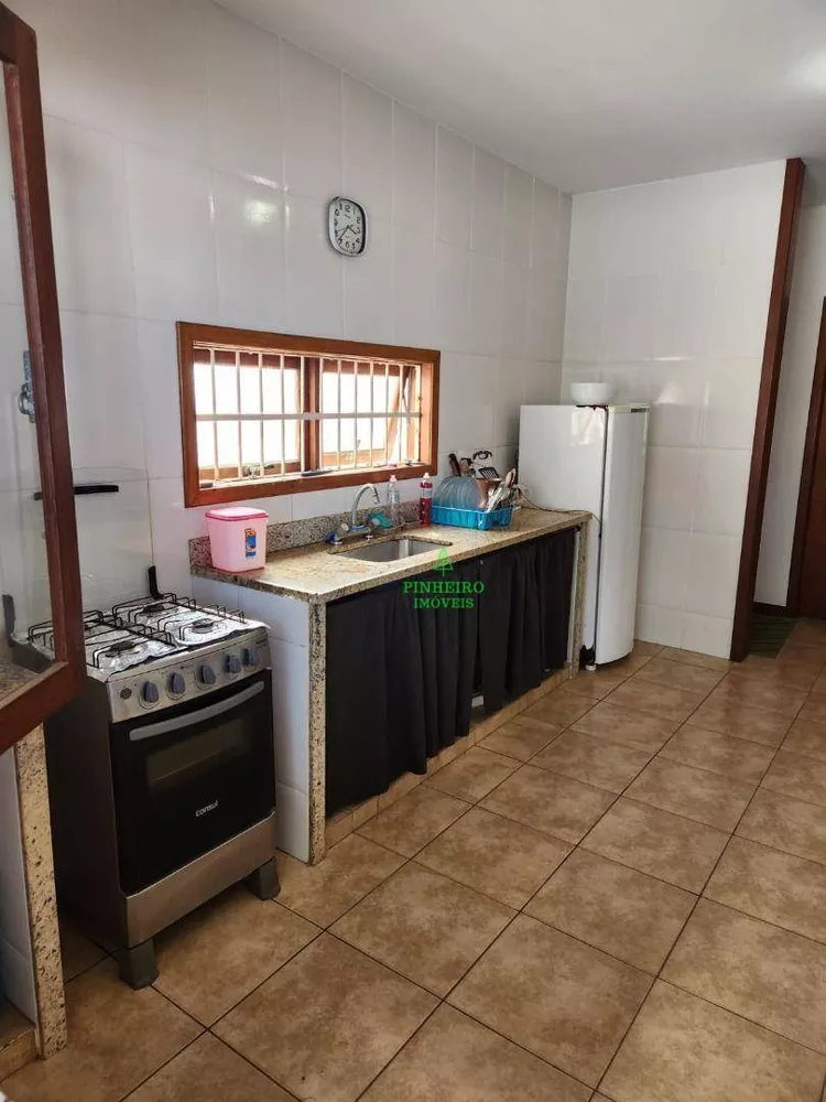 Casa, 3 quartos, 274 m² - Foto 30