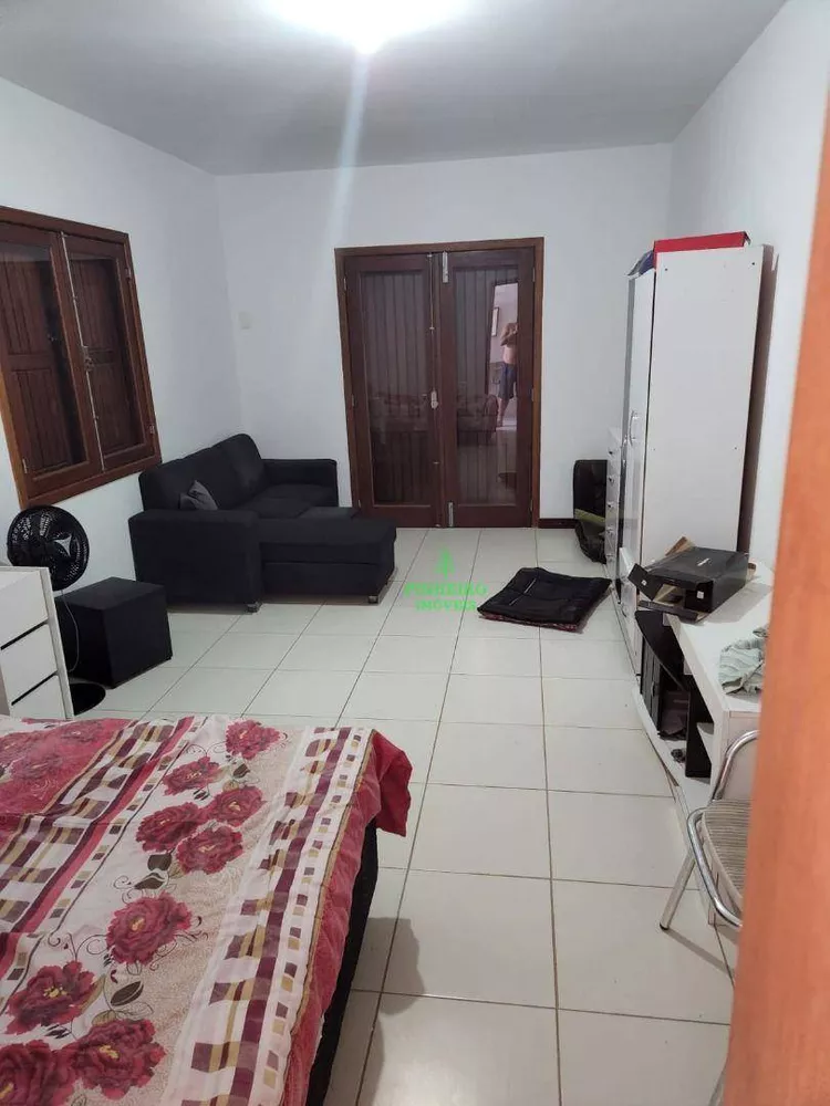 Casa, 3 quartos, 274 m² - Foto 2