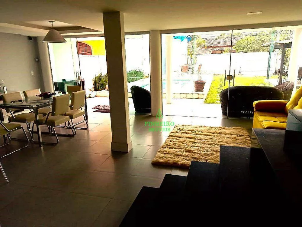 Casa, 3 quartos, 226 m² - Foto 3