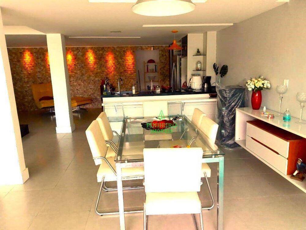 Casa, 3 quartos, 226 m² - Foto 4