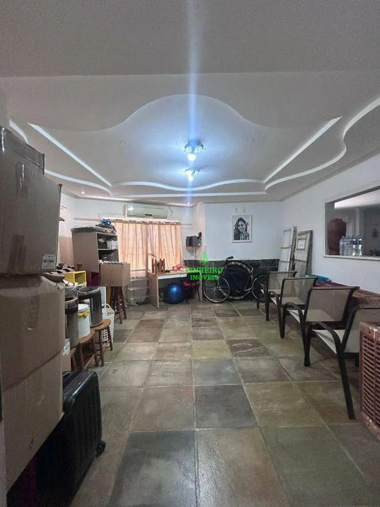 Casa, 3 quartos, 218 m² - Foto 25