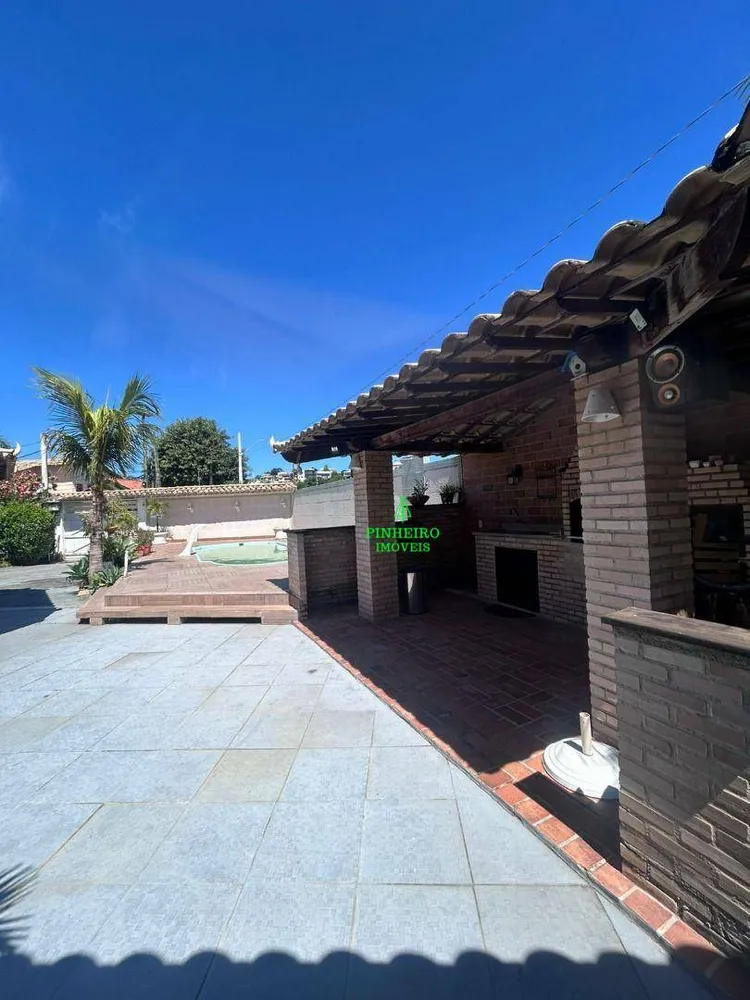 Casa, 3 quartos, 218 m² - Foto 2