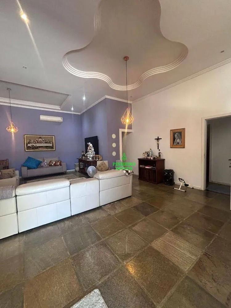 Casa, 3 quartos, 218 m² - Foto 3