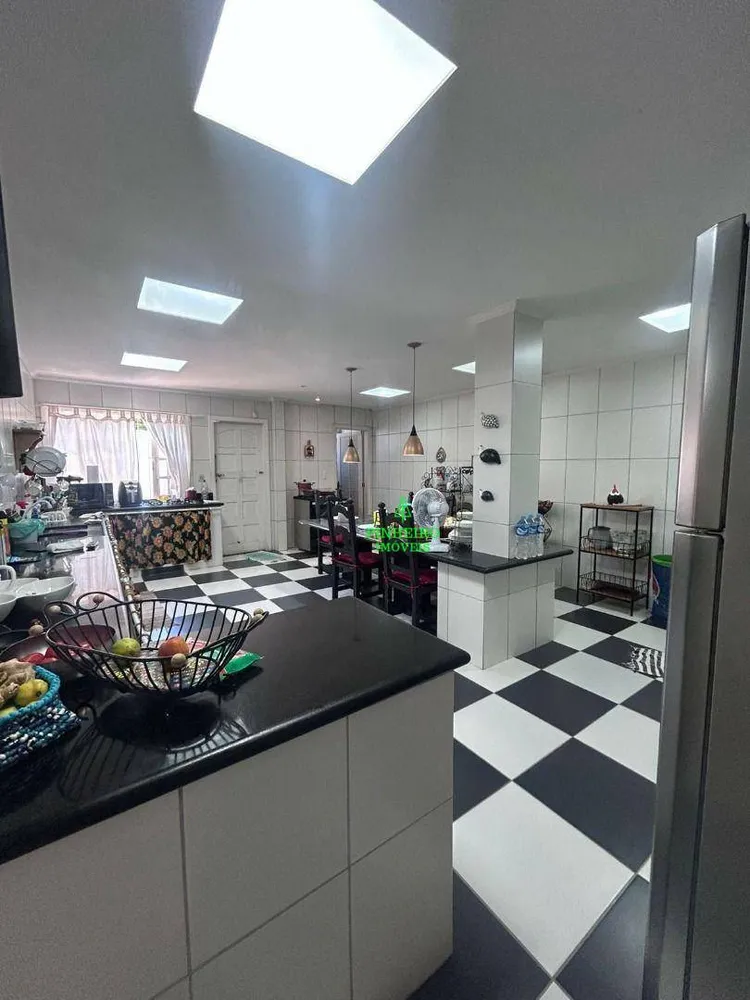 Casa, 3 quartos, 218 m² - Foto 21