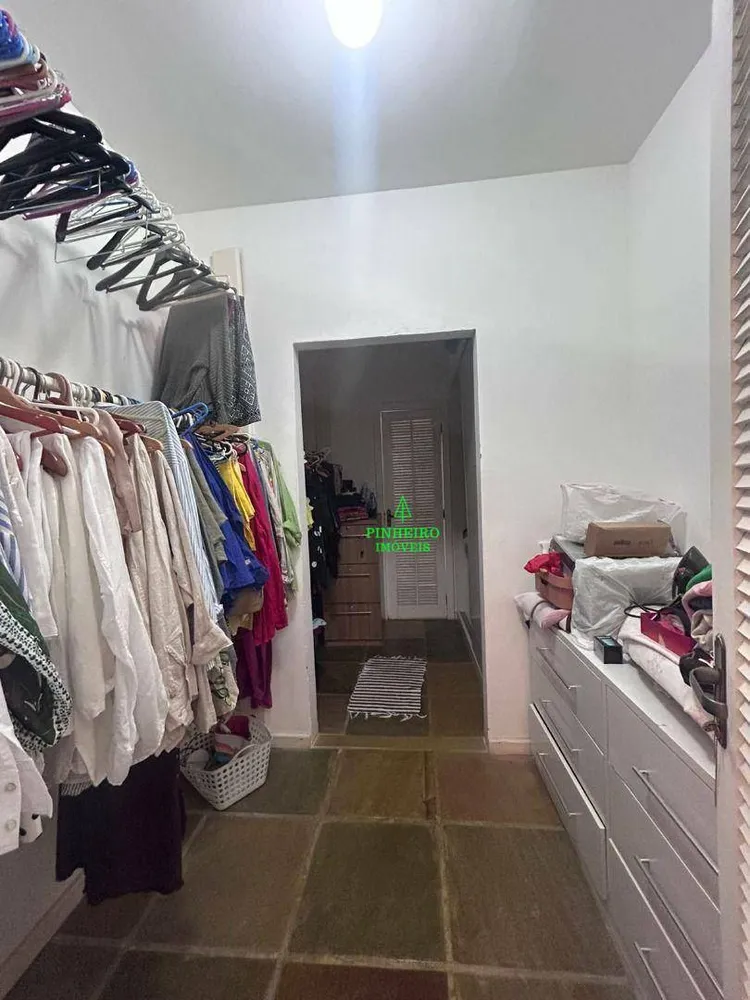 Casa, 3 quartos, 218 m² - Foto 14