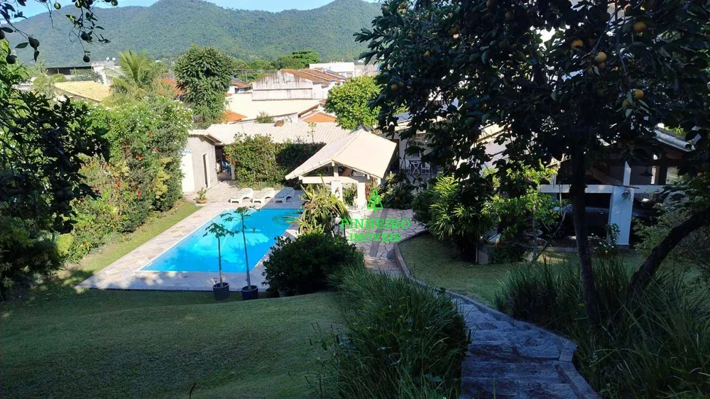 Casa, 3 quartos, 199 m² - Foto 2