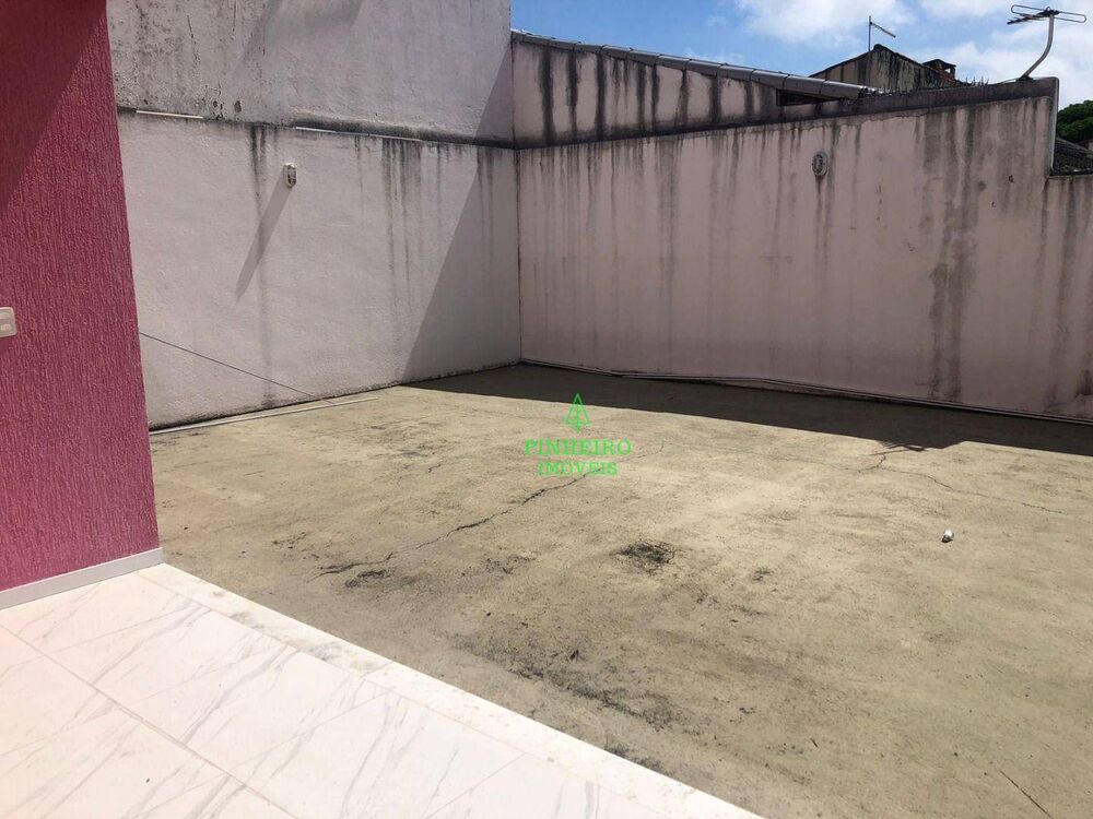 Casa à venda e aluguel com 3 quartos, 168m² - Foto 3