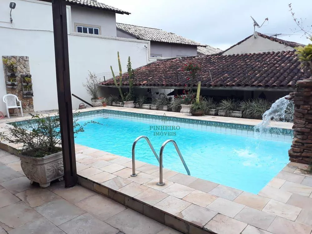 Casa, 4 quartos, 271 m² - Foto 13