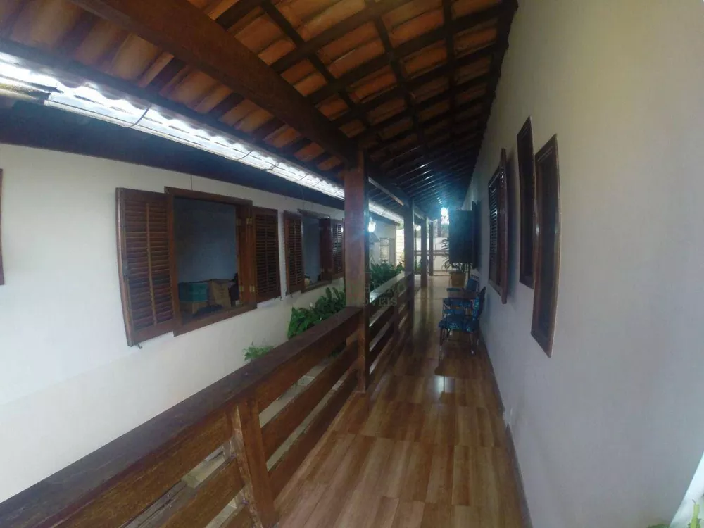 Casa, 4 quartos, 271 m² - Foto 1