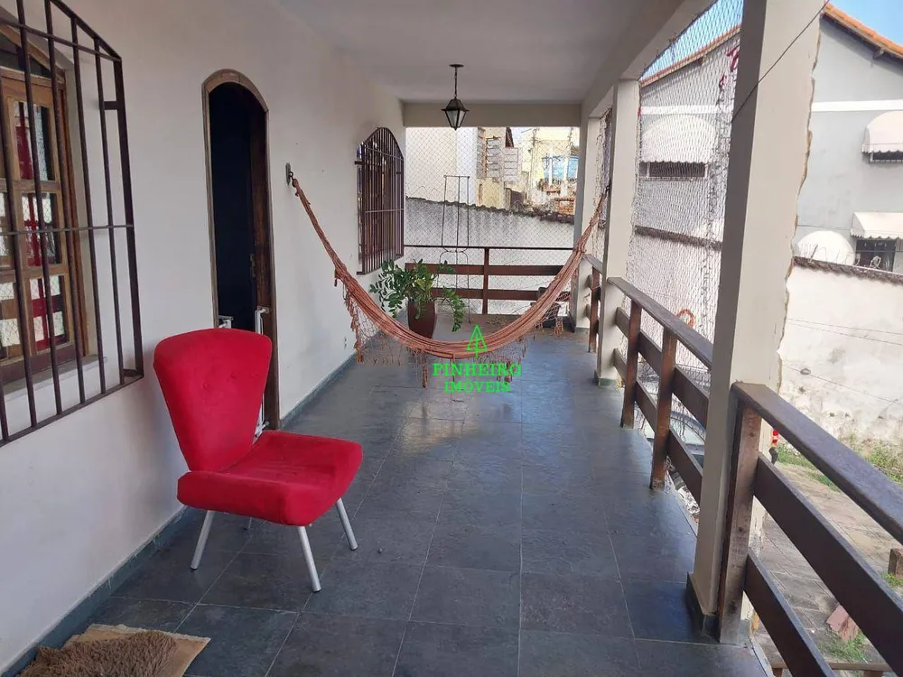 Casa, 4 quartos, 306 m² - Foto 1