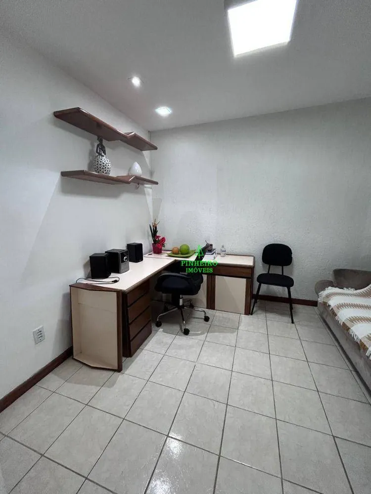 Casa, 3 quartos, 242 m² - Foto 28