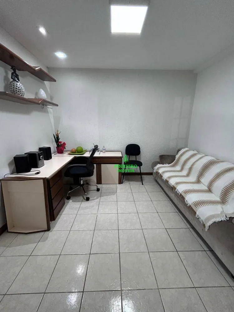 Casa, 3 quartos, 242 m² - Foto 26