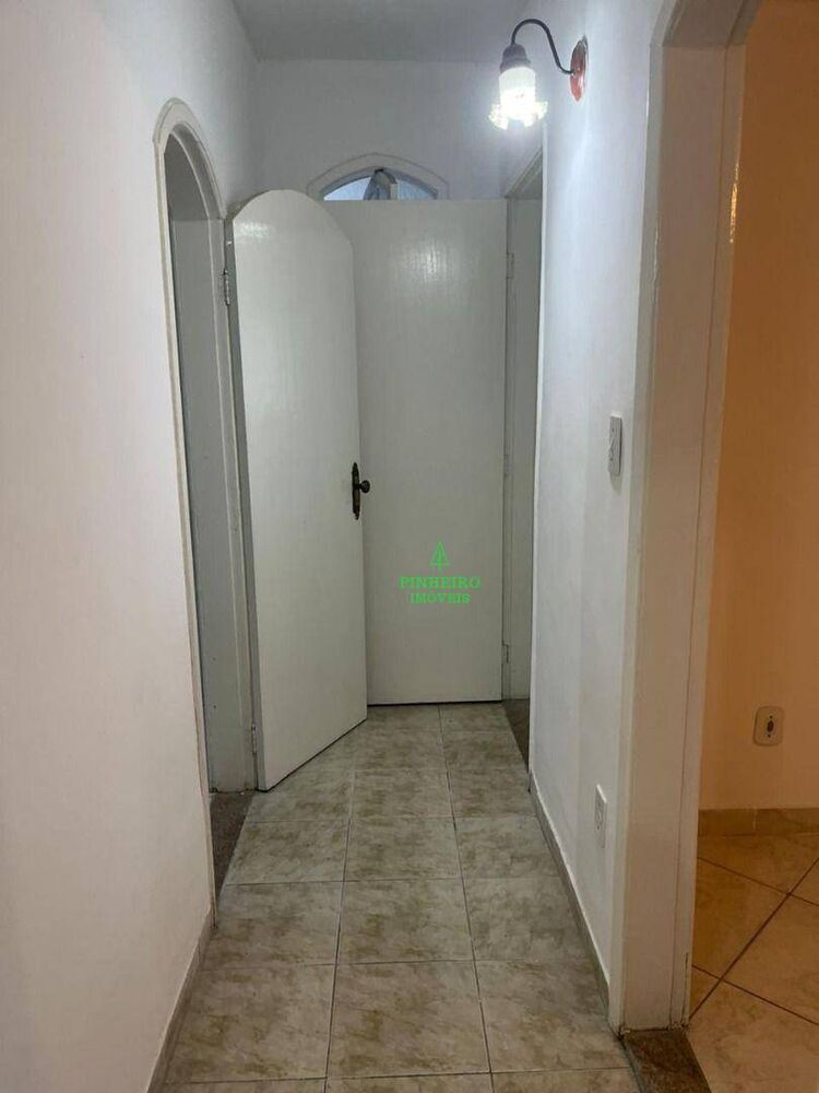 Casa à venda com 2 quartos, 214m² - Foto 2