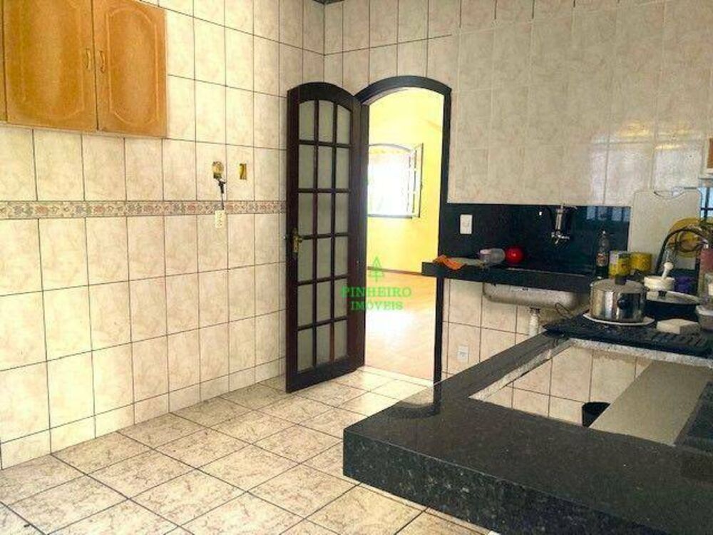 Casa, 4 quartos, 260 m² - Foto 3