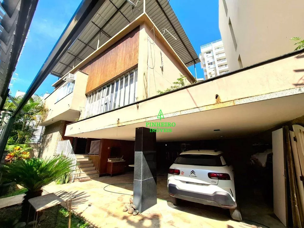 Casa, 4 quartos, 281 m² - Foto 1