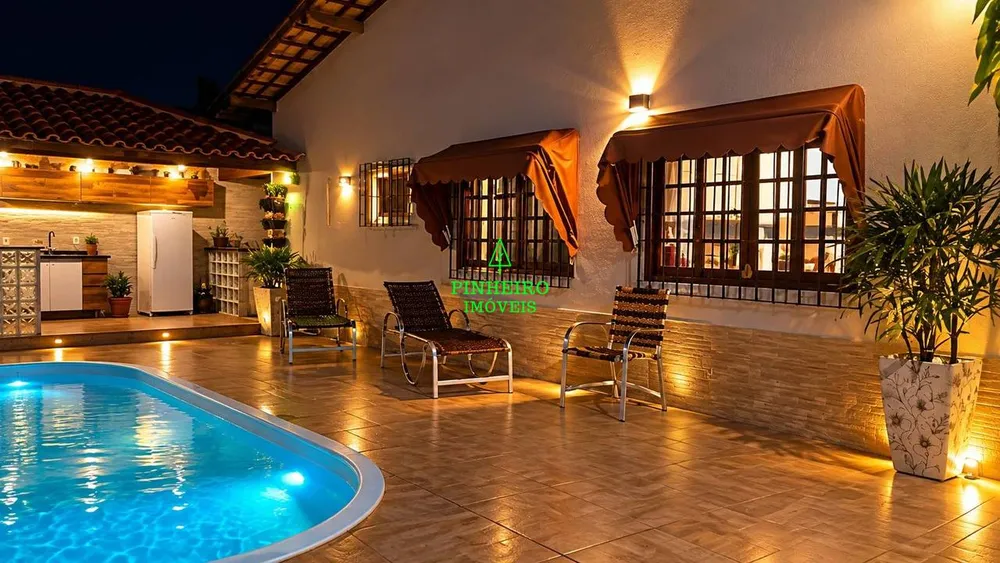 Casa, 4 quartos, 241 m² - Foto 1