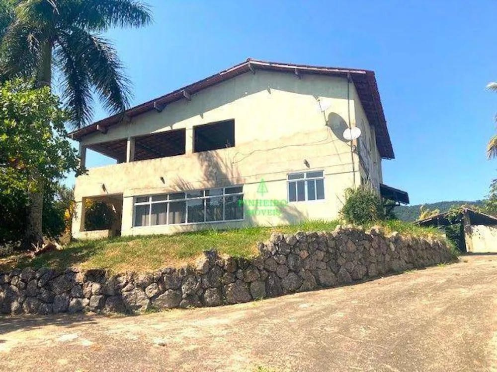 Casa à venda com 5 quartos, 400m² - Foto 1