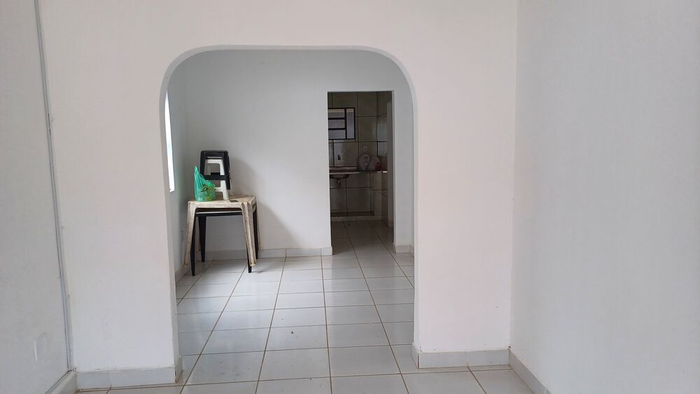 Casa à venda com 3 quartos, 90m² - Foto 4