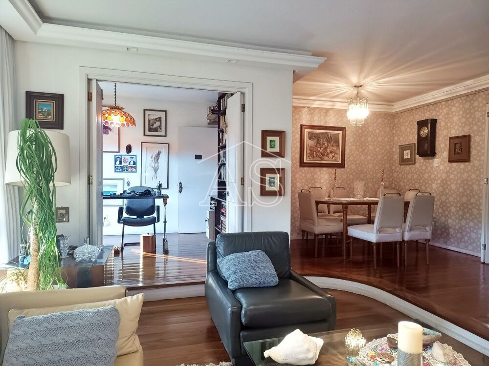 Cobertura à venda com 4 quartos, 300m² - Foto 4