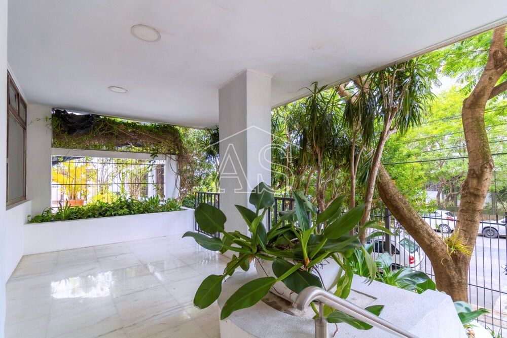 Apartamento à venda com 3 quartos, 130m² - Foto 8
