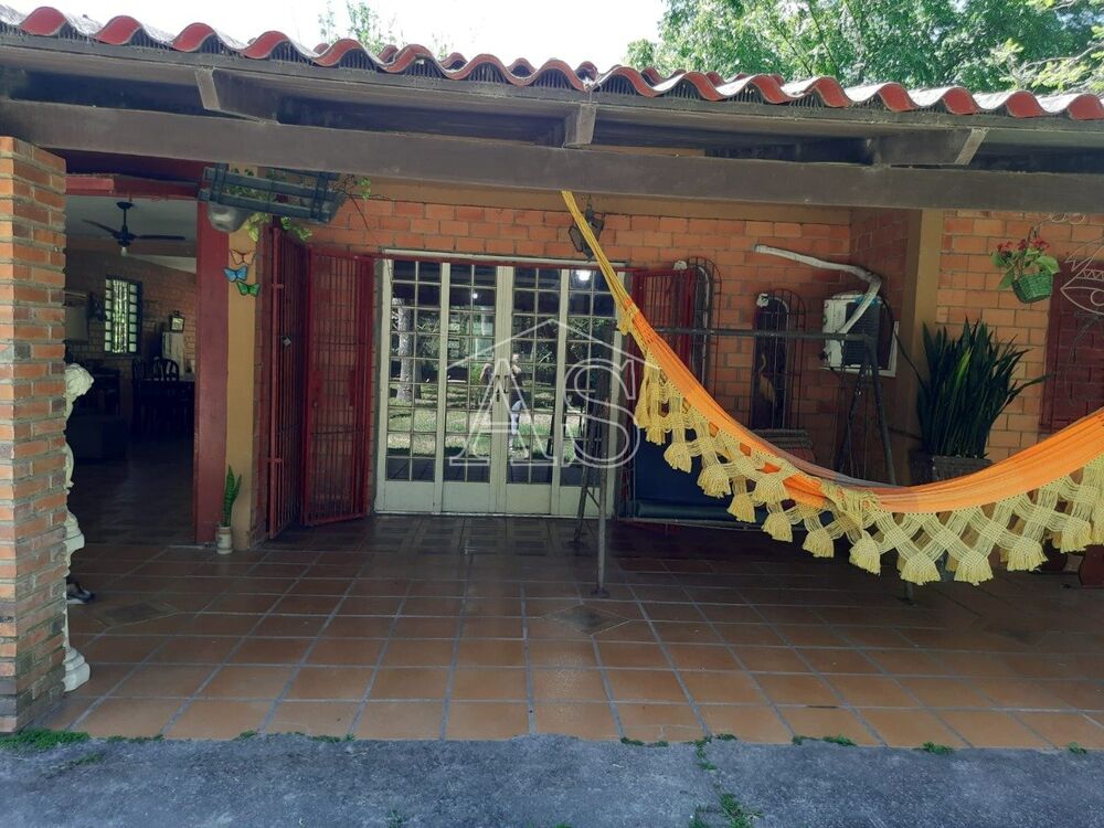 Chácara à venda com 6 quartos, 348m² - Foto 8
