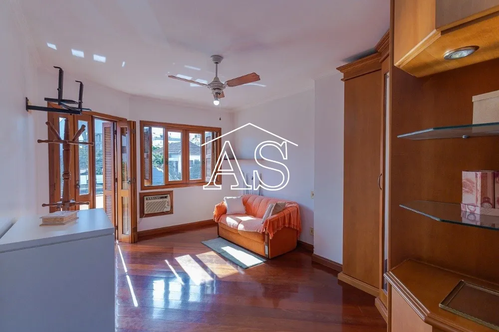 Casa, 3 quartos, 347 m² - Foto 1