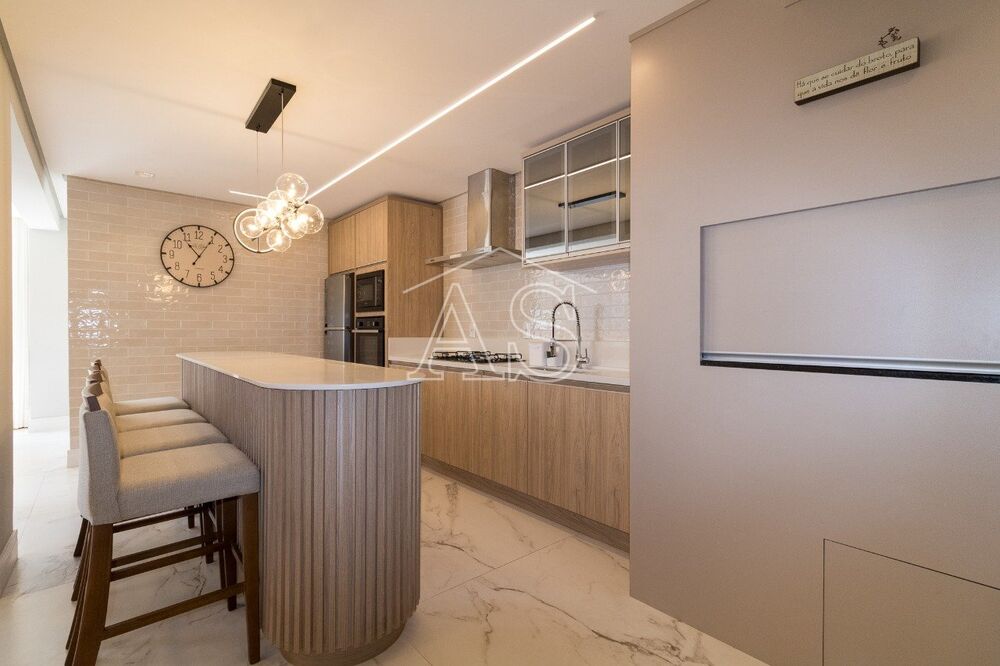 Apartamento à venda com 2 quartos, 78m² - Foto 2