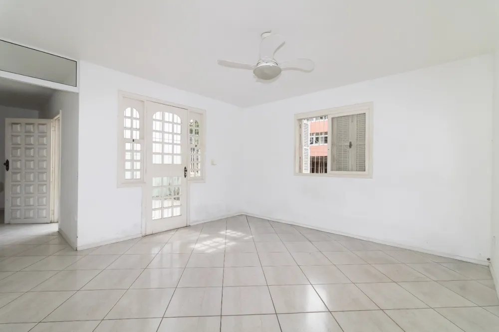 Casa, 5 quartos, 230 m² - Foto 3