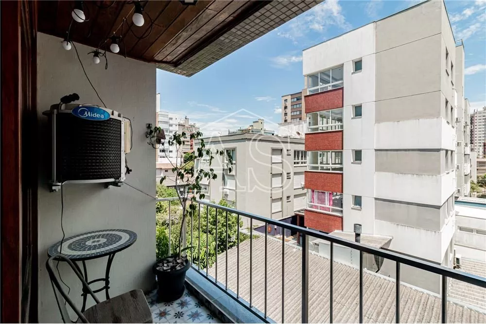 Apartamento à venda com 2 quartos, 116m² - Foto 3