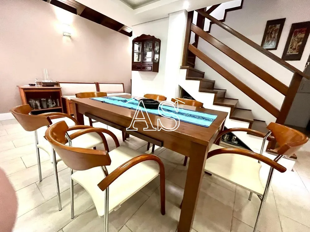 Casa, 5 quartos, 195 m² - Foto 2