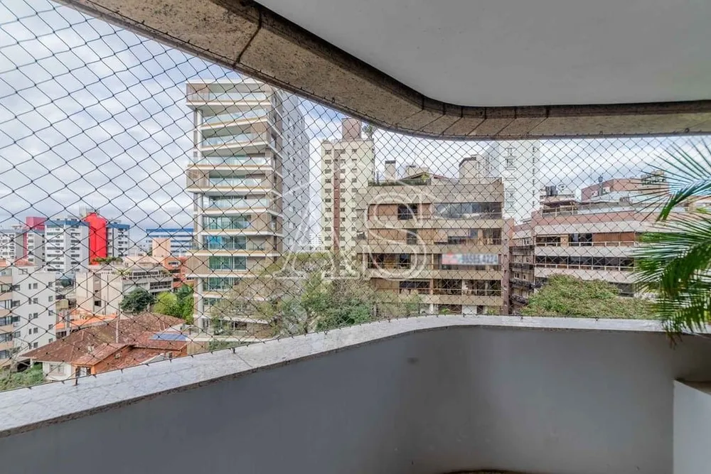 Apartamento, 4 quartos, 266 m² - Foto 1