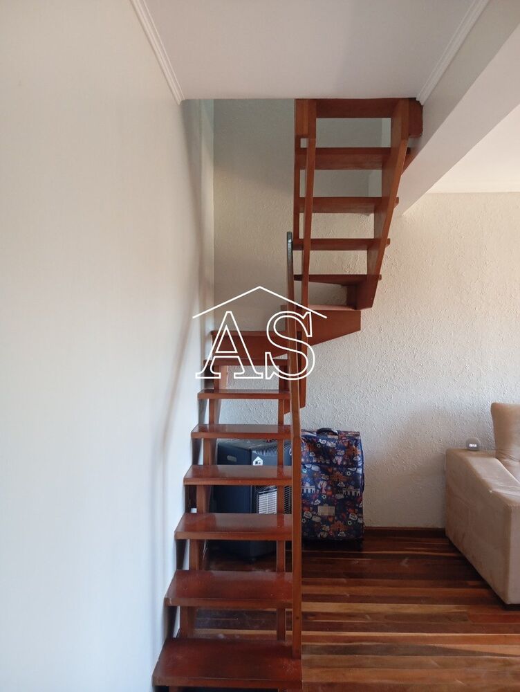 Casa à venda com 3 quartos, 207m² - Foto 2