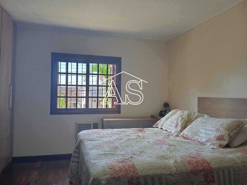 Casa à venda com 3 quartos, 207m² - Foto 3
