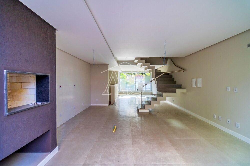 Casa à venda com 3 quartos, 203m² - Foto 3