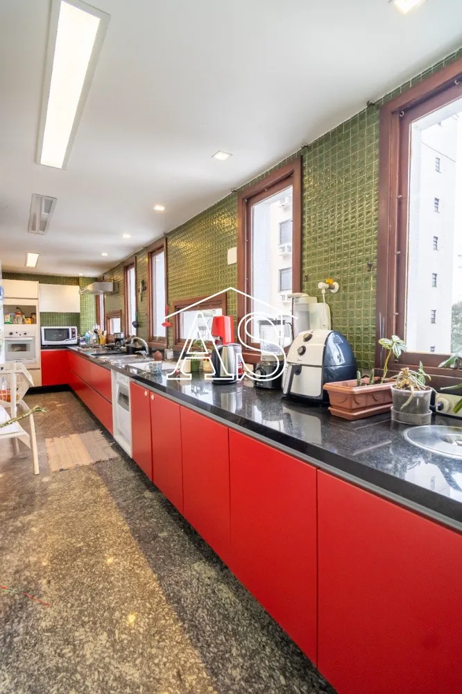 Apartamento, 3 quartos, 214 m² - Foto 1