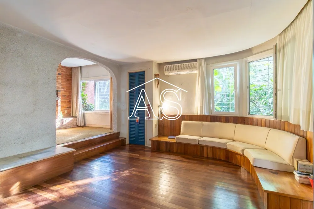 Casa, 3 quartos, 253 m² - Foto 1