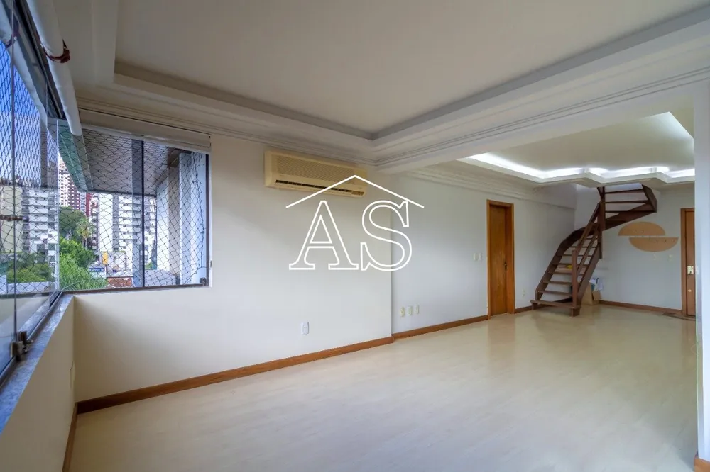 Cobertura, 3 quartos, 217 m² - Foto 4