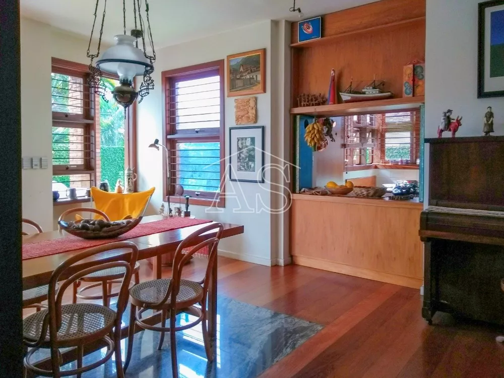 Casa, 3 quartos, 276 m² - Foto 2