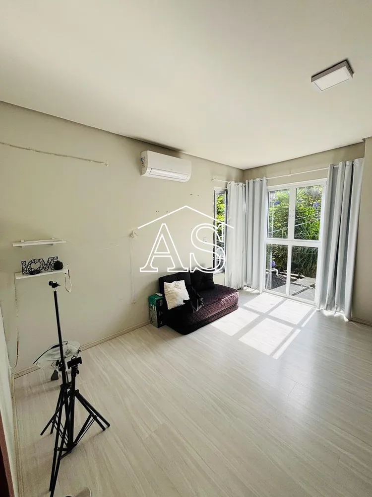 Casa, 3 quartos, 177 m² - Foto 1