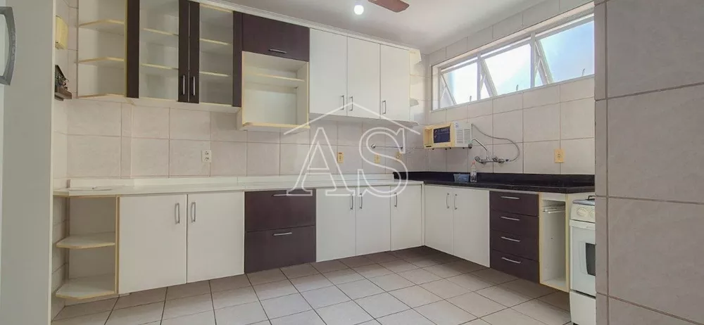 Apartamento à venda com 3 quartos, 114m² - Foto 2