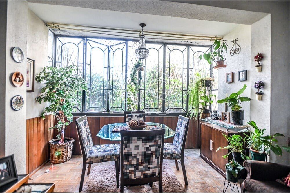 Apartamento à venda com 3 quartos, 148m² - Foto 1