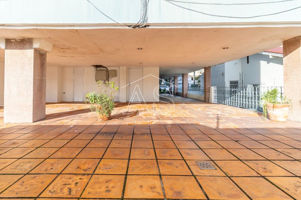Apartamento à venda com 3 quartos, 121m² - Foto 19