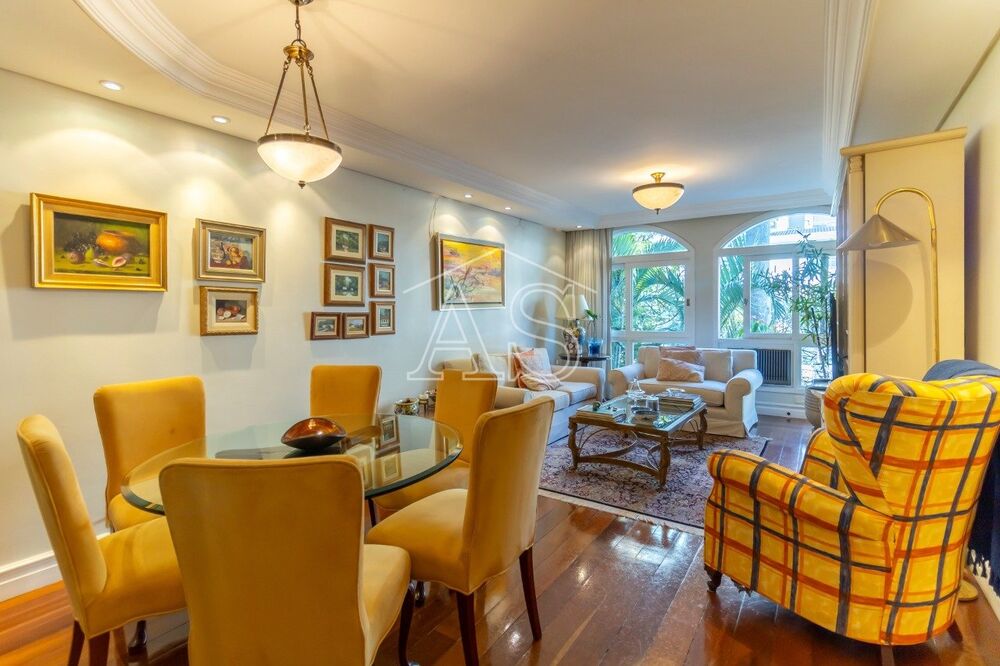 Apartamento à venda com 3 quartos, 121m² - Foto 1